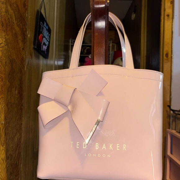 Ted Baker Light Pink Tote with Bow Accent - Picture 1 of 4